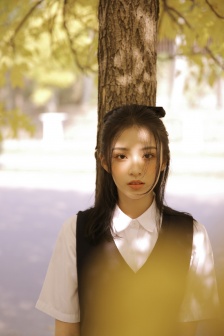 怎敵她千嬌百媚