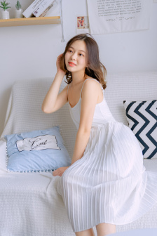 校霸把學霸按在墻上做