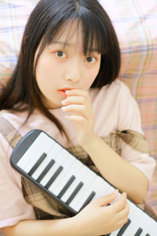 撕開美女的衣服