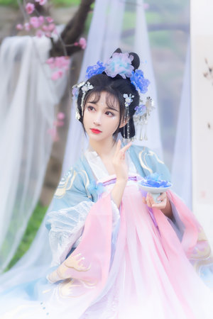 國產真實倫視頻在線視頻