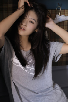 扶著少夫人被老爺C