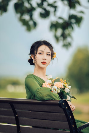 NPC覺醒后每天都在挨