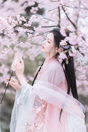 六旬獨居老太遭裸身鄰居闖入