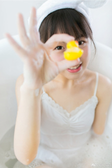 嗯～啊～乖～進去了～H～乖視頻