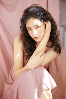 紅杏出墻的主婦