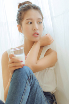 乳尖春藥H糙漢共妻