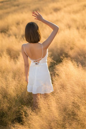 25年閨蜜謊稱賣雞蛋原是公司副董