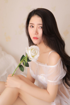 她也色在線在線視頻