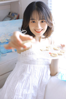 校花被教官扒開腿狂躁