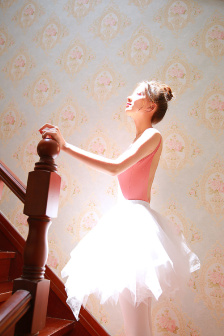 大頭綠衣斗僵尸國語