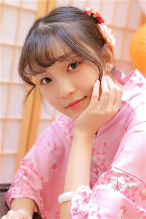 程儀秀婷客廳傳來一聲