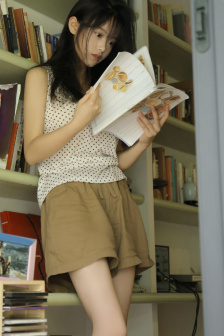 手塞進去摸到很多小疙瘩