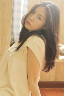 攀上乳峰頂開幽谷