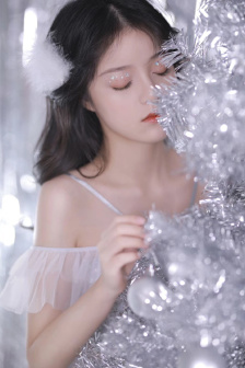 幾幾寒進桃子里