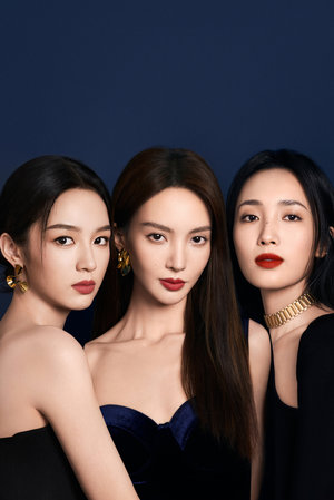 精品國產三級A∨在線無碼