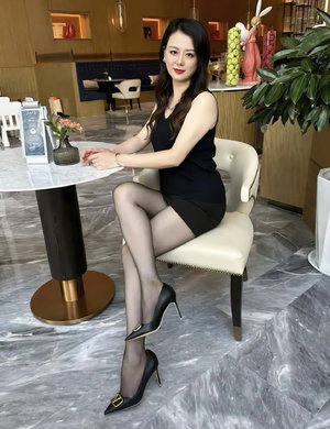 動漫女生的全身照曝光