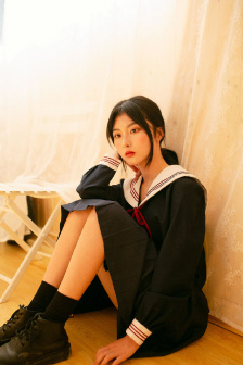 拽少爺的校花女友