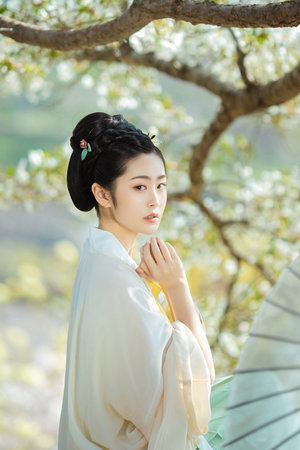 別和我較勁PO吃肉的長耳兔